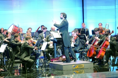 美国曼哈顿交响乐团北京举办音乐会