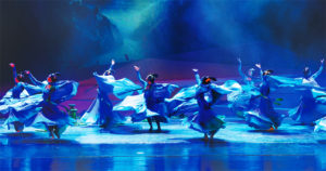 由重庆市群众艺术馆策划、编创的民俗风情歌舞集《巴山渝水》在重庆群星剧院首演3场