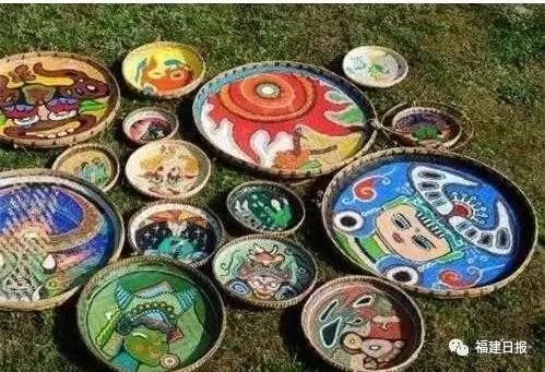 厉害了!这群年轻人!帮助很多贫困户,还把这个古镇发展成文创旅游大镇!