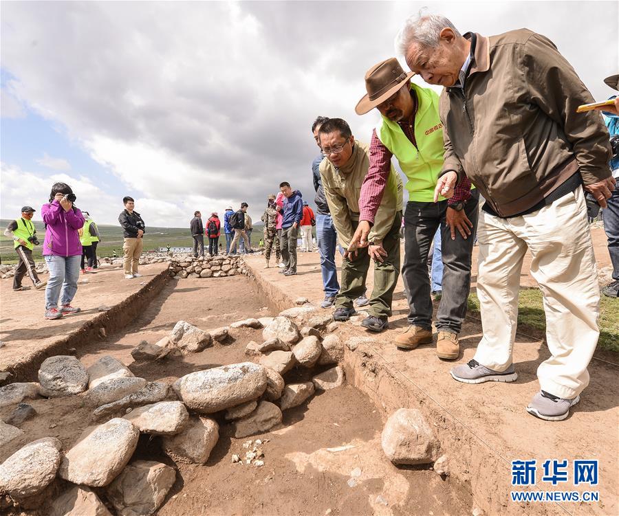 新疆温泉县发现青铜时代大型聚落遗址