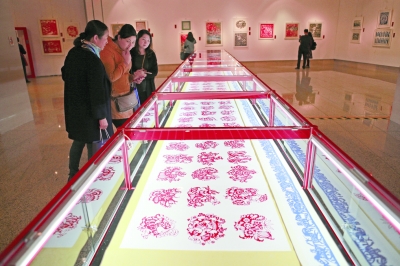 中国剪纸传统与创新艺术邀请展在京开幕