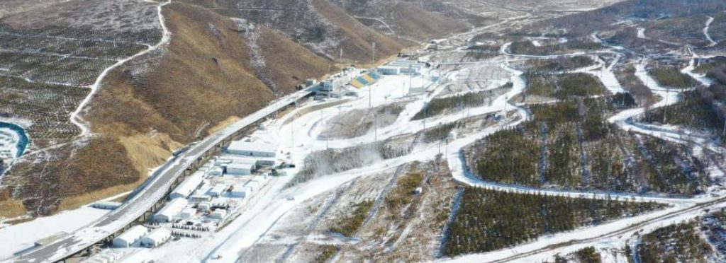 河北张家口：国家越野滑雪中心造雪进行时